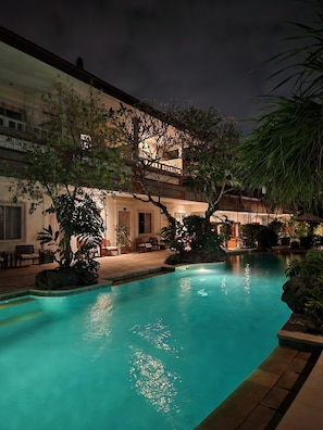 2 outdoor pools, pool umbrellas - Baleka Resort Hotel & Spa (Legian)