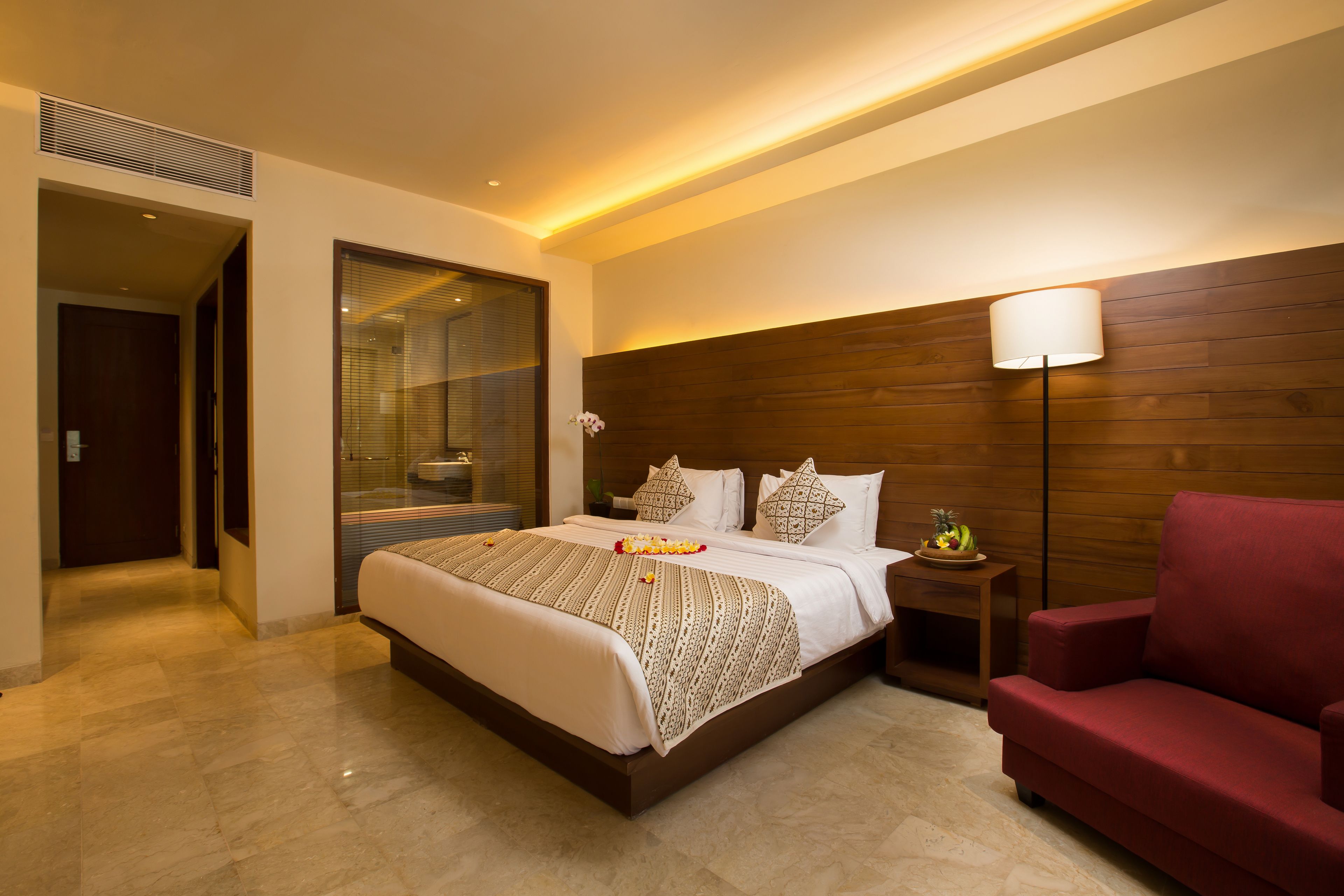 minibar, in-room safe, desk, blackout curtains