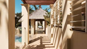 Appartement, 4 chambres (Four Bedroom Beachfront Apartment) | Vue sur la cour