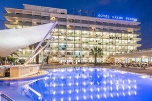 Front of property – evening/night - 4R Salou Park Resort I (Salou)