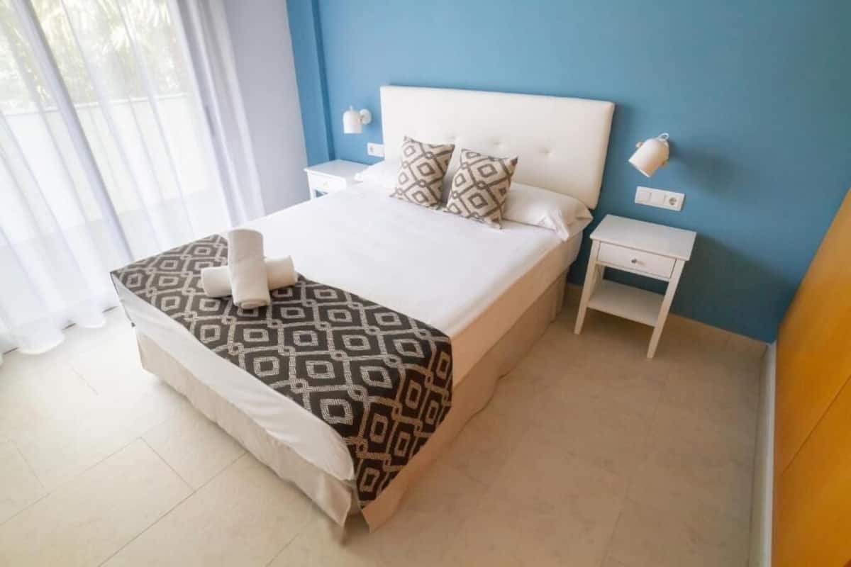 1 bedroom, in-room safe, cribs (surcharge), individually decorated