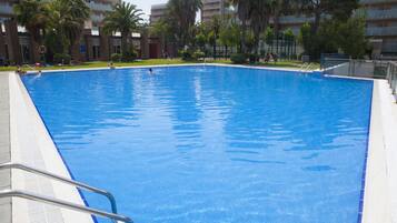 Piscina interna, piscina externa