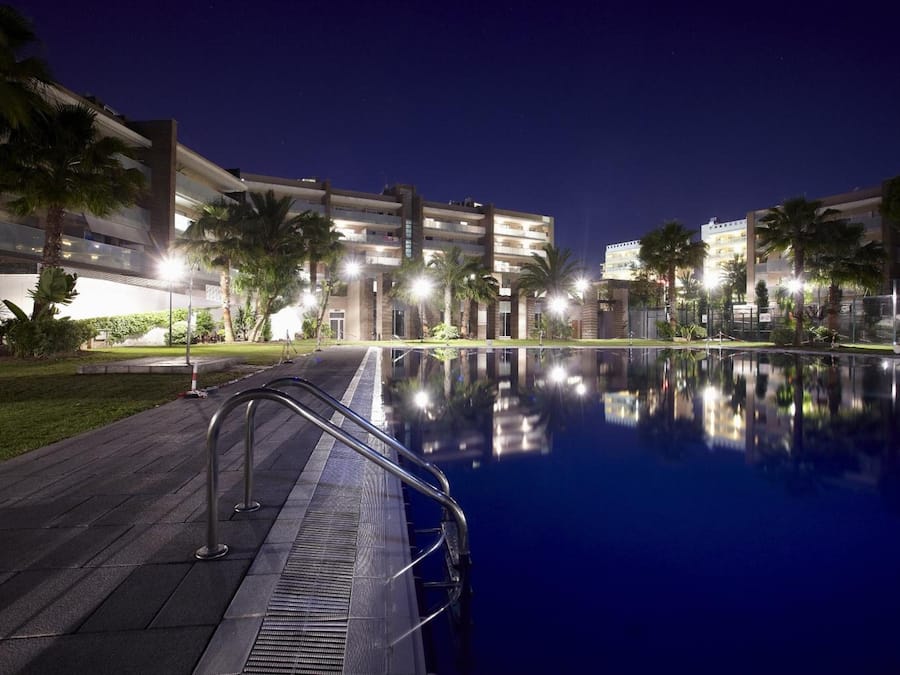 Indoor pool, outdoor pool