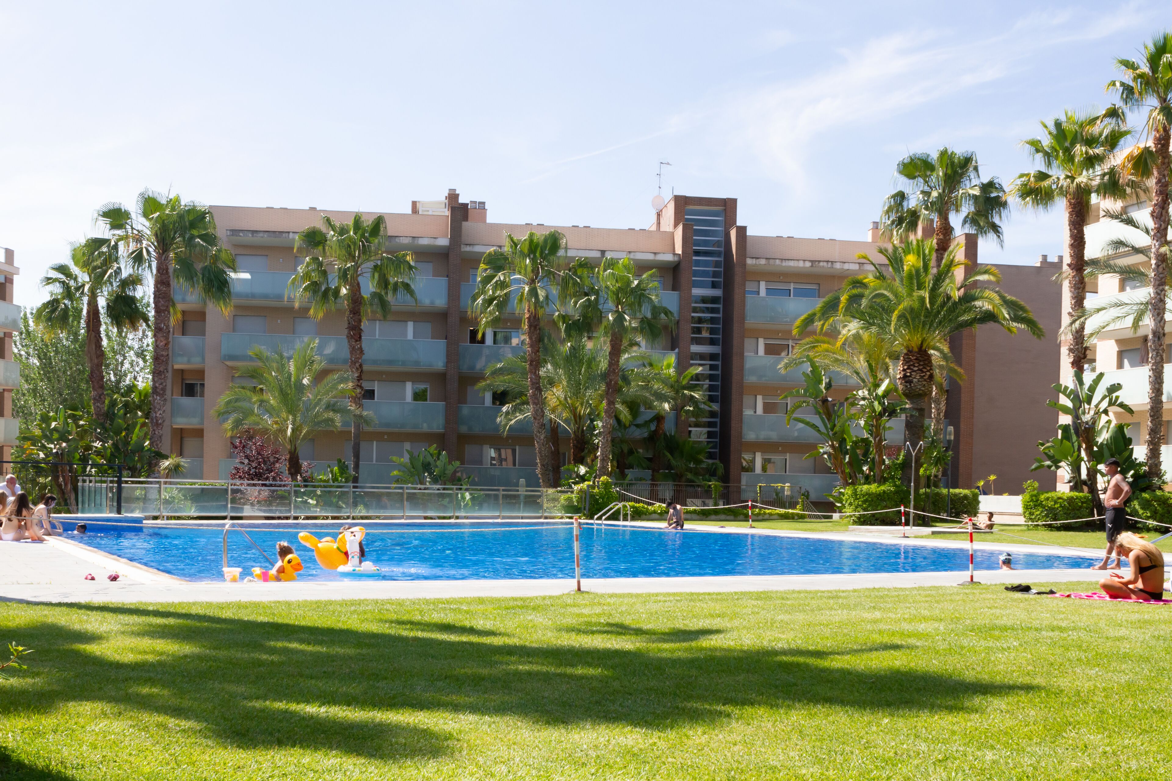 Piscina interna, piscina externa