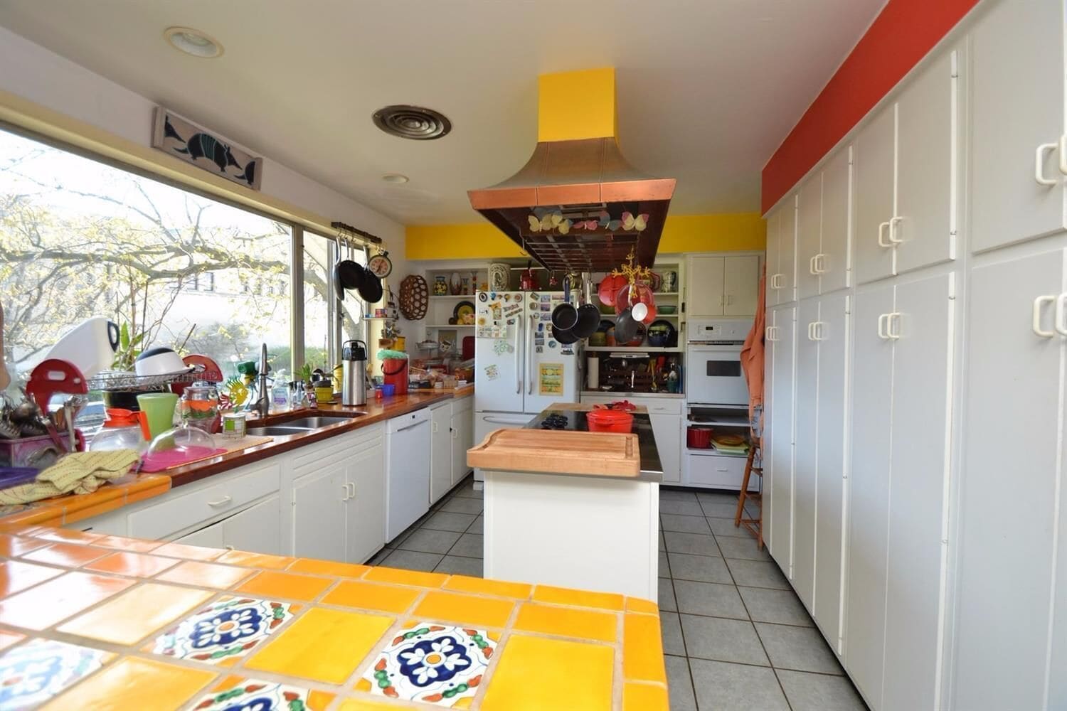 Petit déjeuner complet compris tous les jours