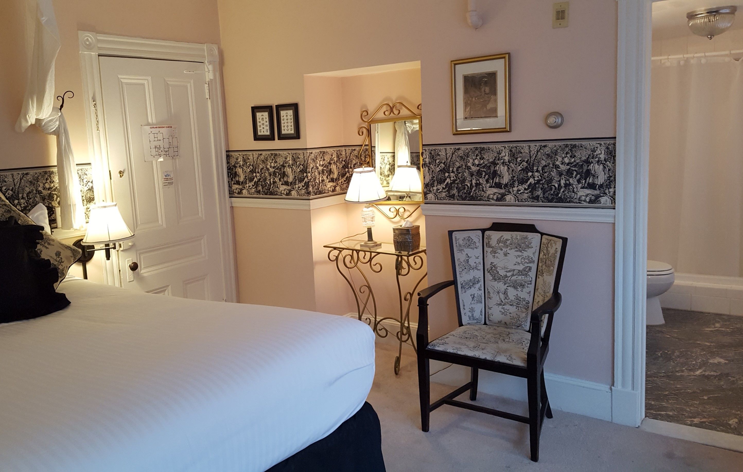 deluxe king room | frette italian sheets, premium bedding, individually decorated