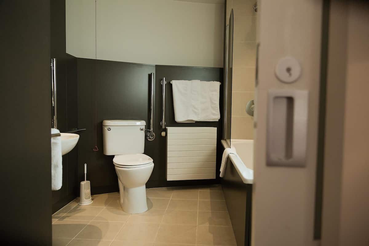 combined shower/bathtub, free toiletries, hair dryer, bathrobes