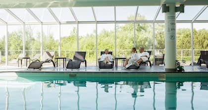 Strand Spa & Conference Hotel