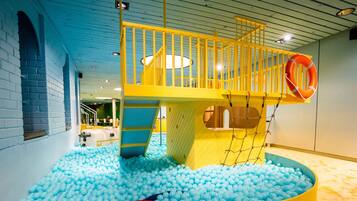 Innendørs lekeområde for barn