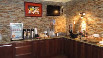 Tägliches inbegriffenes kontinentales Frühstück