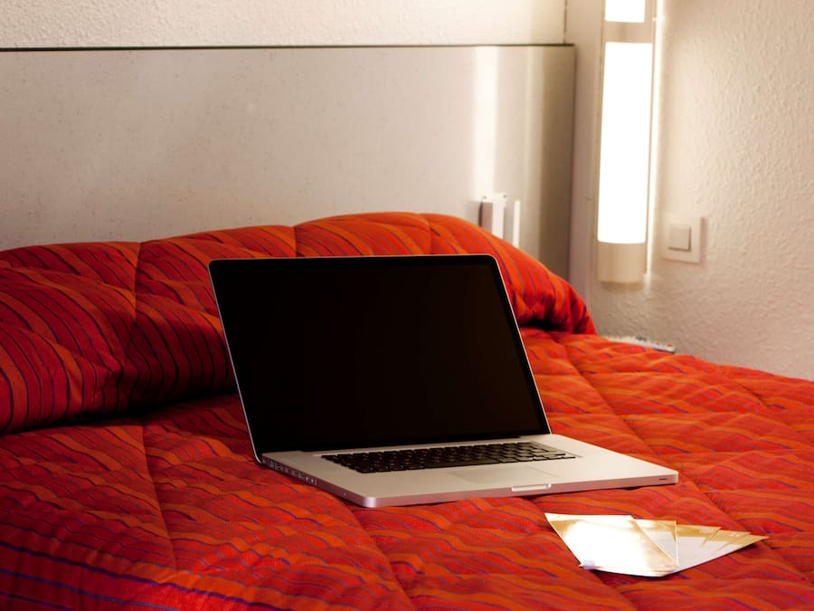 Habitación estándar, 1 cama doble | Escritorio, cortinas opacas, wifi gratis y ropa de cama