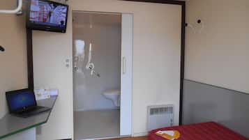 Standard Room, 1 Twin Bed | Desk, blackout drapes, soundproofing, iron/ironing board