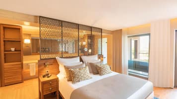 Ropa de cama de alta calidad, colchones con efecto memoria y minibar