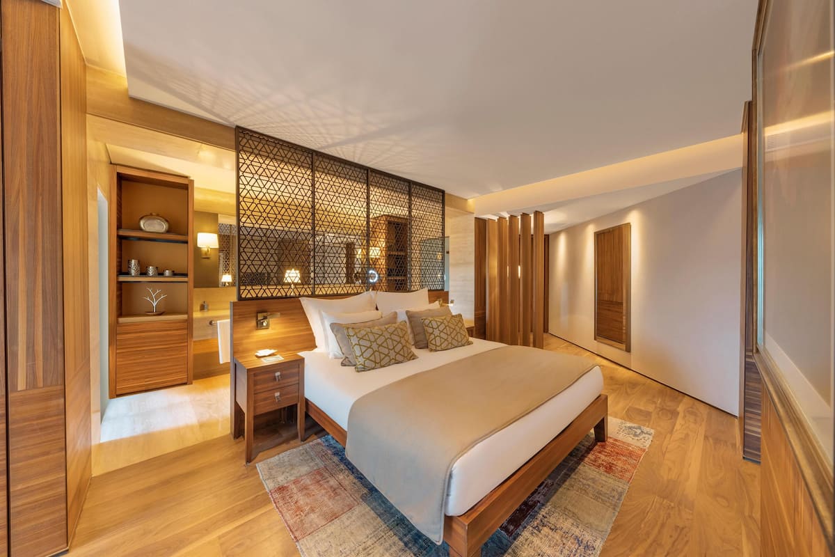 Superior Suite, Mountain View | 1 bedroom, premium bedding, memory foam beds, minibar