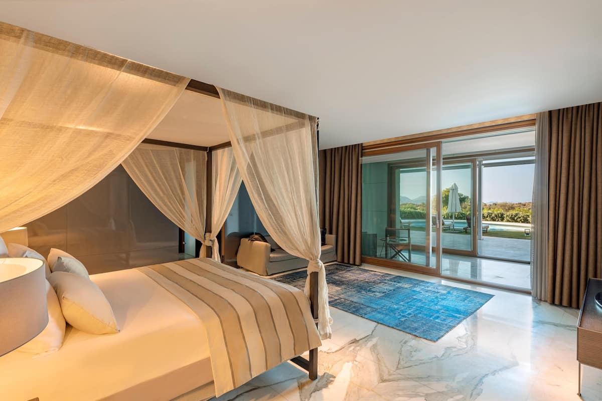 Villa | 1 bedroom, premium bedding, memory foam beds, minibar