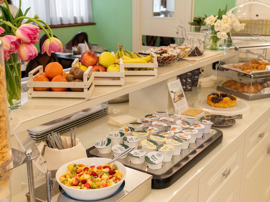 Desayuno continental incluido todos los días