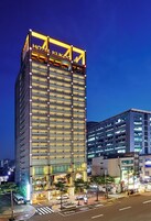 숙박 시설 정면