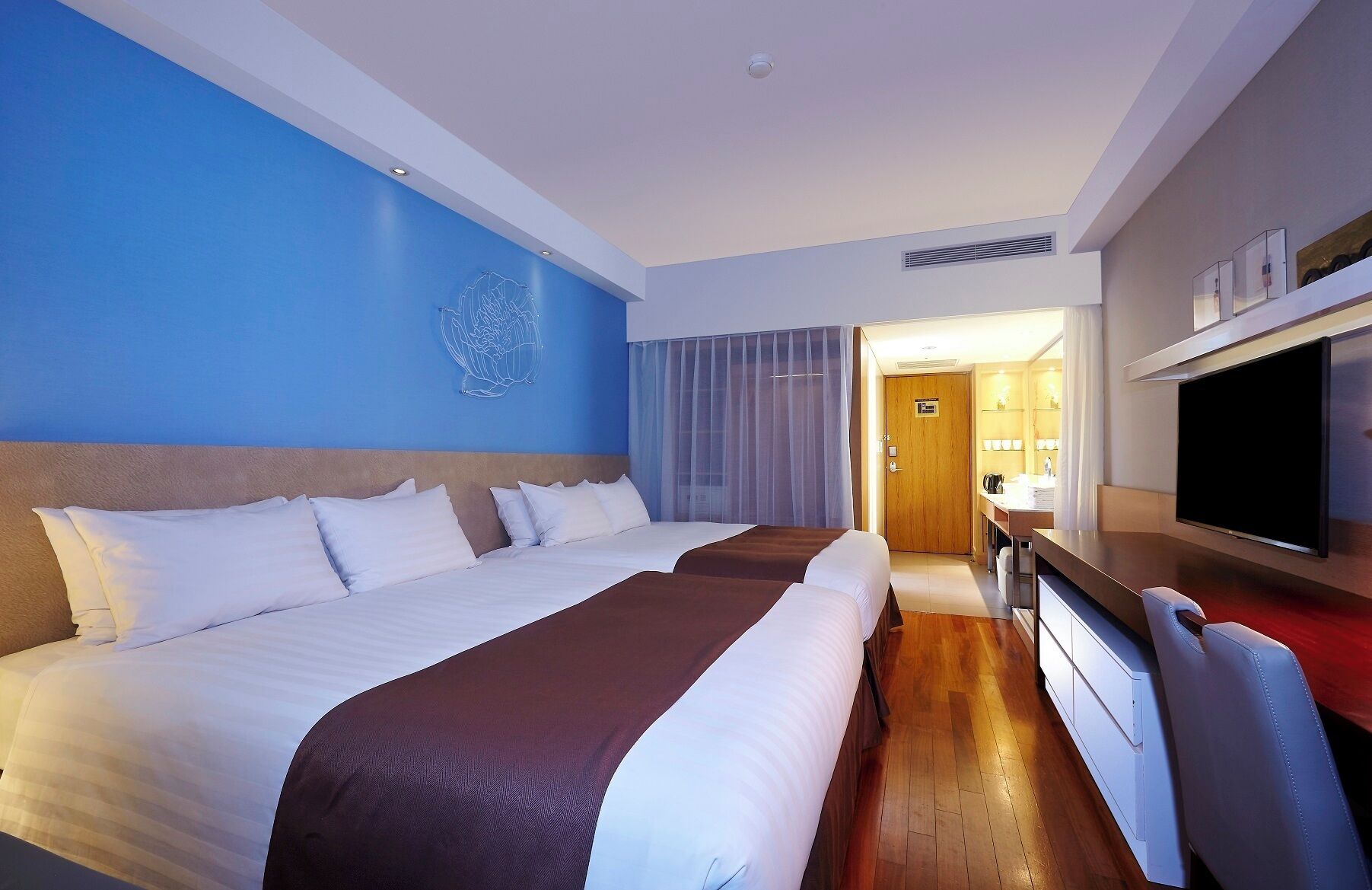 Premier Suite Double Twin | Hochwertige Bettwaren, Zimmersafe, Bügeleisen/Bügelbrett