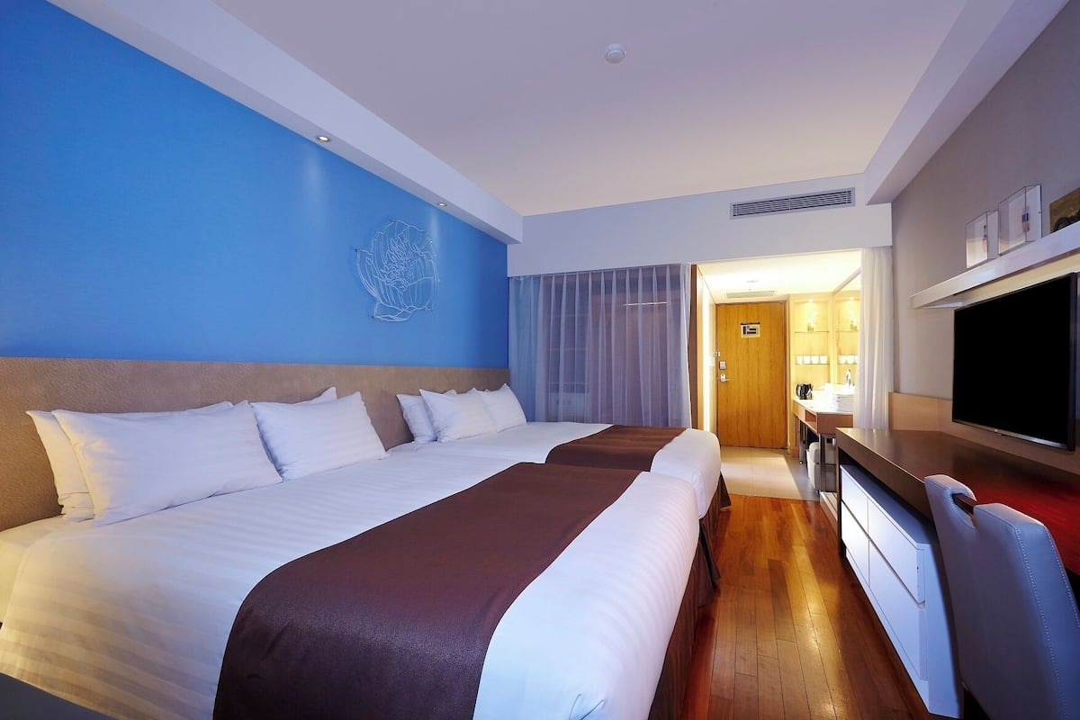 Premier Suite Double Twin