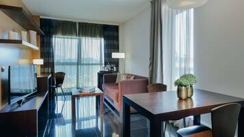 1 chambre, couette en duvet d'oie, minibar