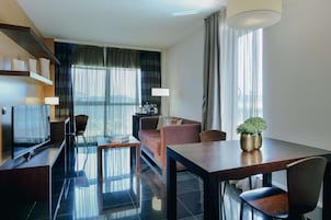 1 chambre, couette en duvet d'oie, minibar
