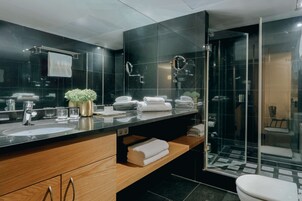 Standard Apartment | 1 bedroom, down comforters, minibar, in-room safe