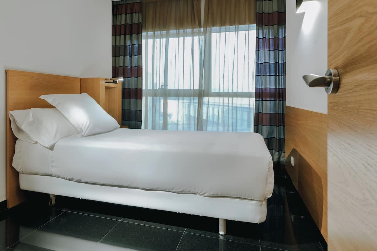 1 bedroom, down comforters, minibar, in-room safe