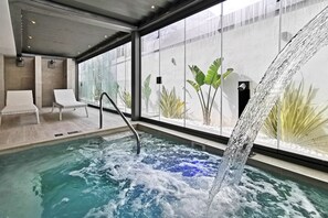 Lichaamsbehandelingen, gezichtsbehandelingen, 1 behandelingsruimte