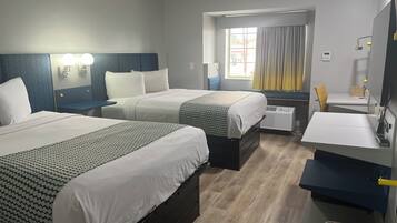 Habitación estándar, 2 camas Queen size, para no fumadores | Wifi gratis y ropa de cama