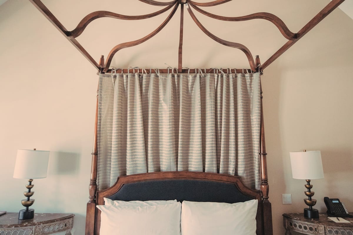 Premium bedding, down comforters, free minibar items, in-room safe