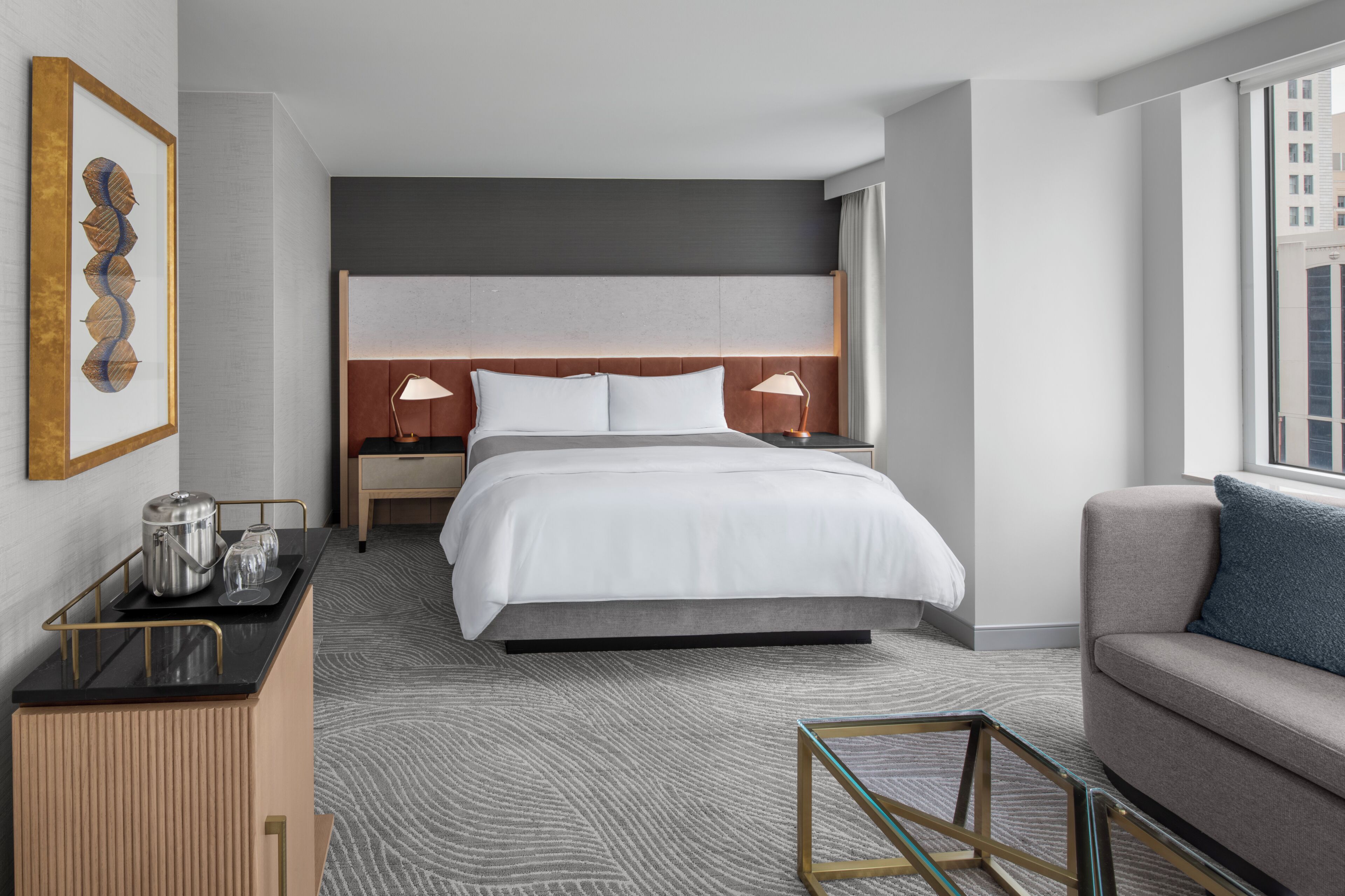 Westin, Phòng Suite Junior, 1 giường cỡ king và sofa giường, quang cảnh thành phố | 1 phòng ngủ, bộ trải giường bằng vải cotton Ai Cập 
