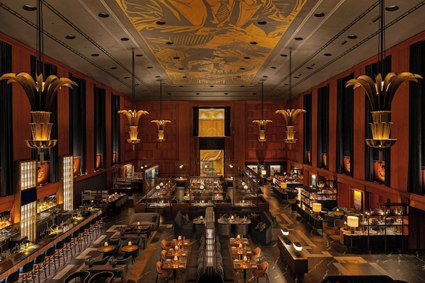 Lunch and dinner served