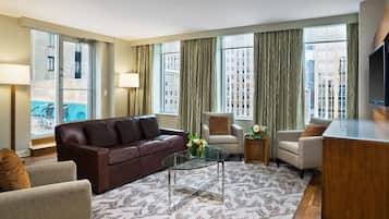 Penthouse | Living area | 42-inch LED TV with digital channels, TV