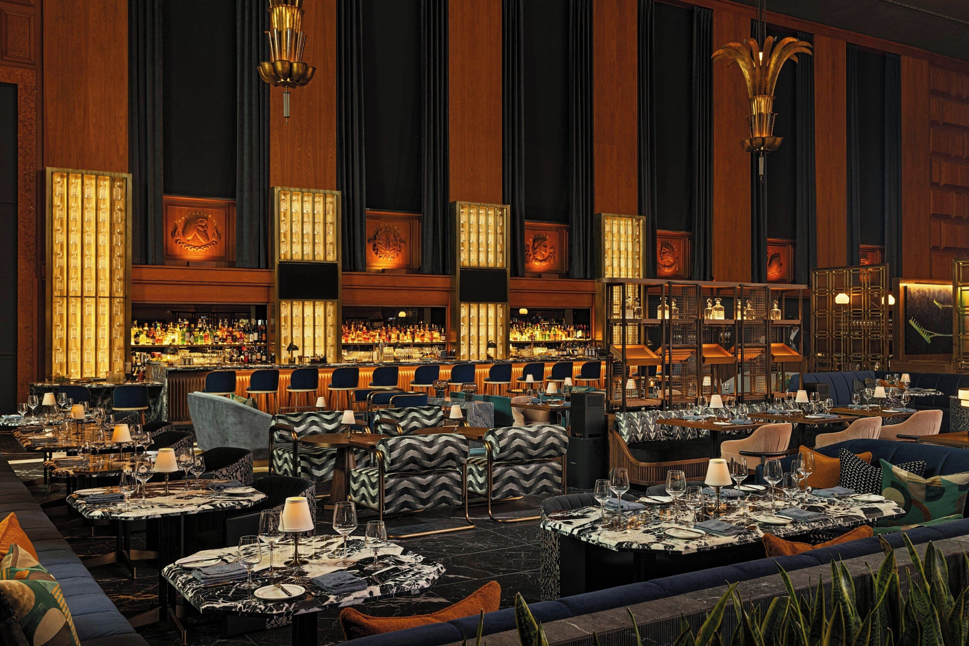 บริการอาหารกลางวันและอาหารเย็น