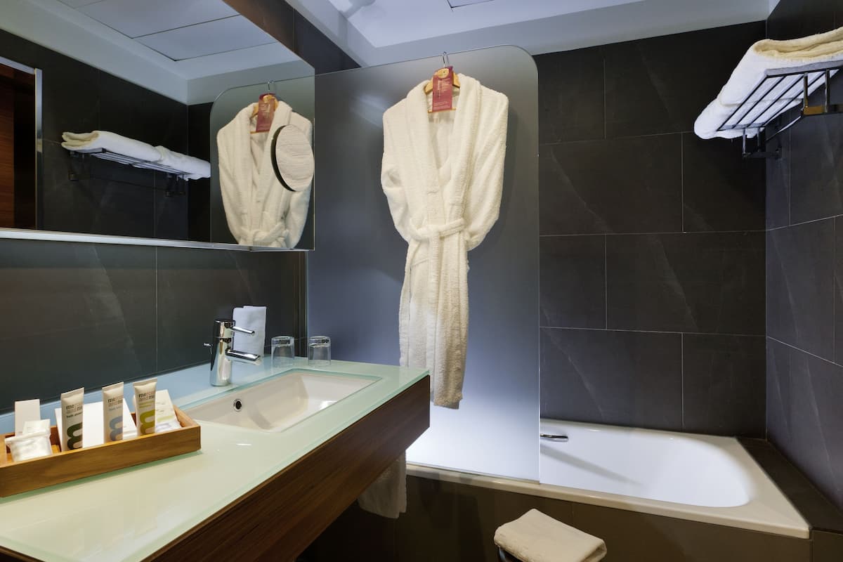 free toiletries, hair dryer, bathrobes, bidet