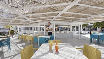 Poolbar