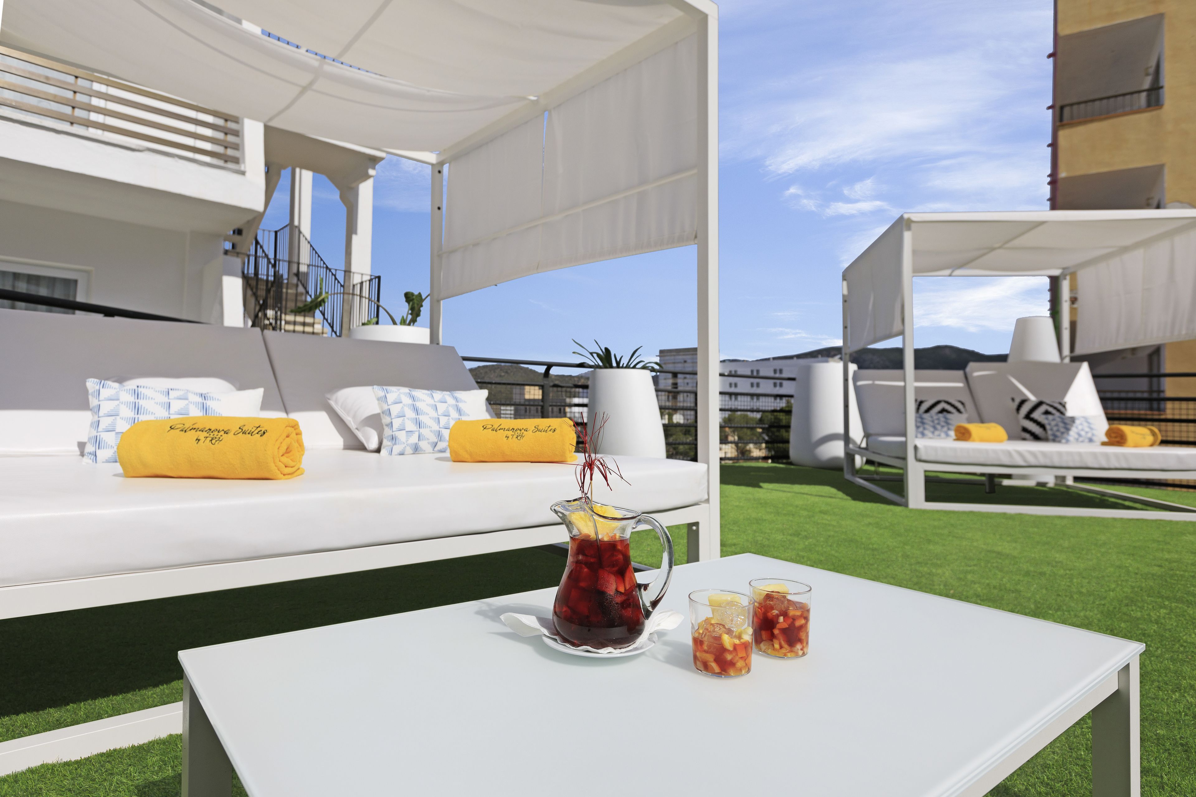 2 outdoor pools, pool umbrellas, sun loungers