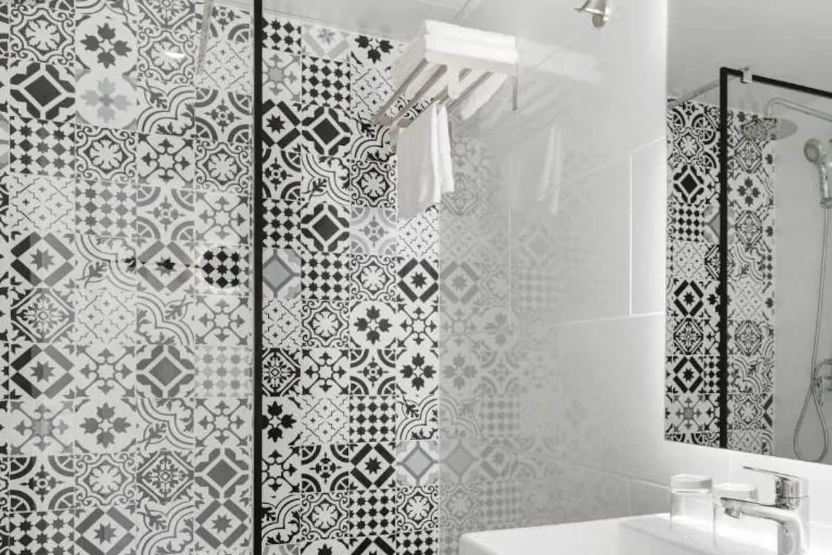 Bathroom | Shower, towels