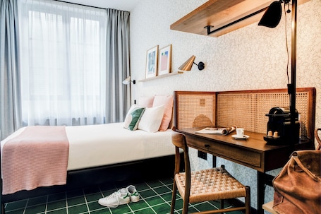 Comfort Double Room | Premium bedding, in-room safe, blackout drapes, iron/ironing board