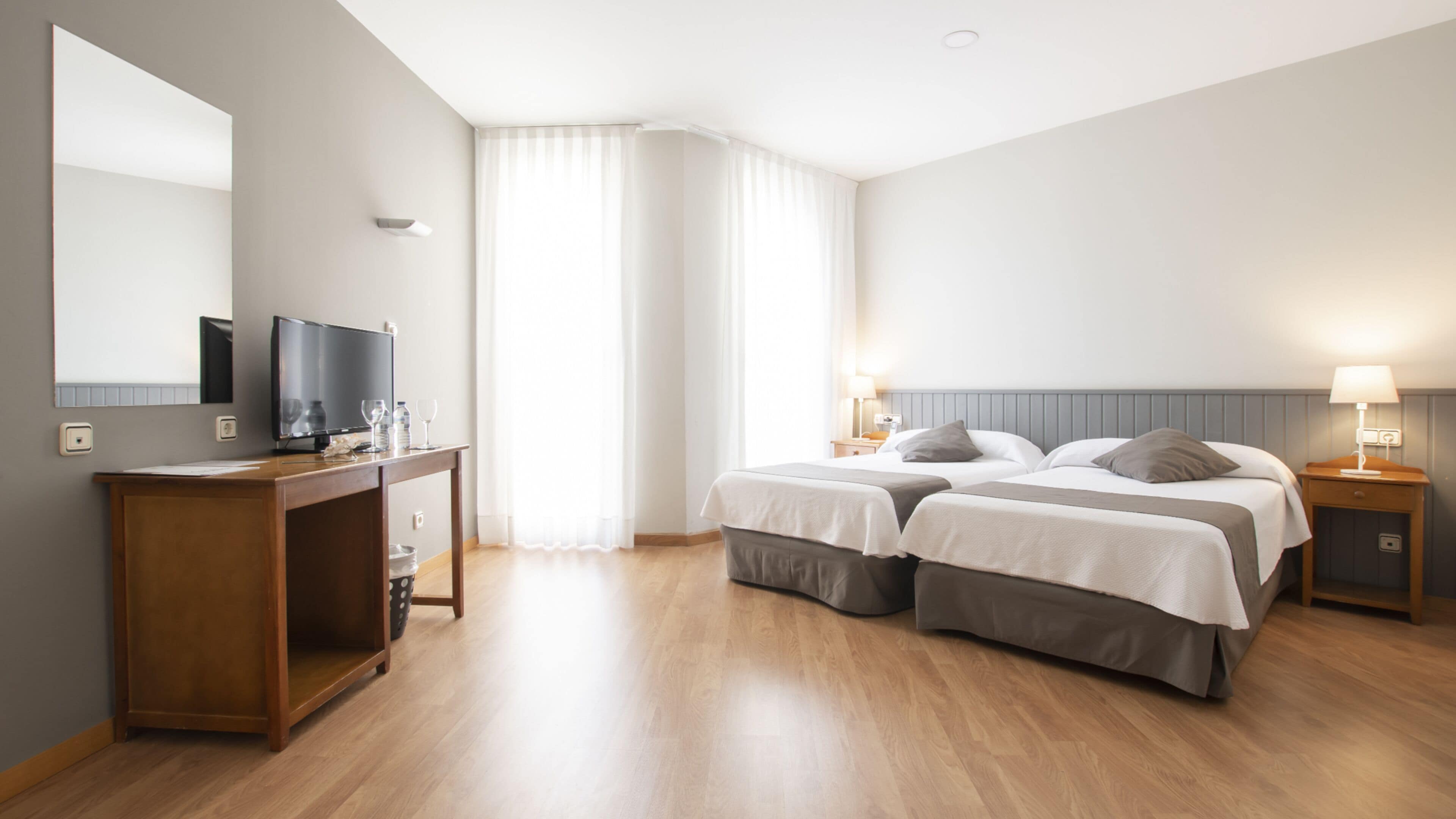 Photo - Hotel Isabel de Segura