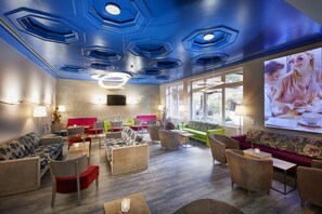 Här finns 4 restauranger som serverar frukost.