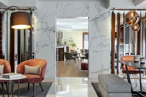 Lobby lounge - Blazer Suites Hotel (Vari-Voula-Vouliagmeni)