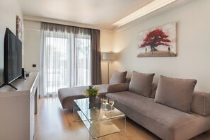 Suite – junior | 1 soverom, minibar, safe på rommet og skrivebord