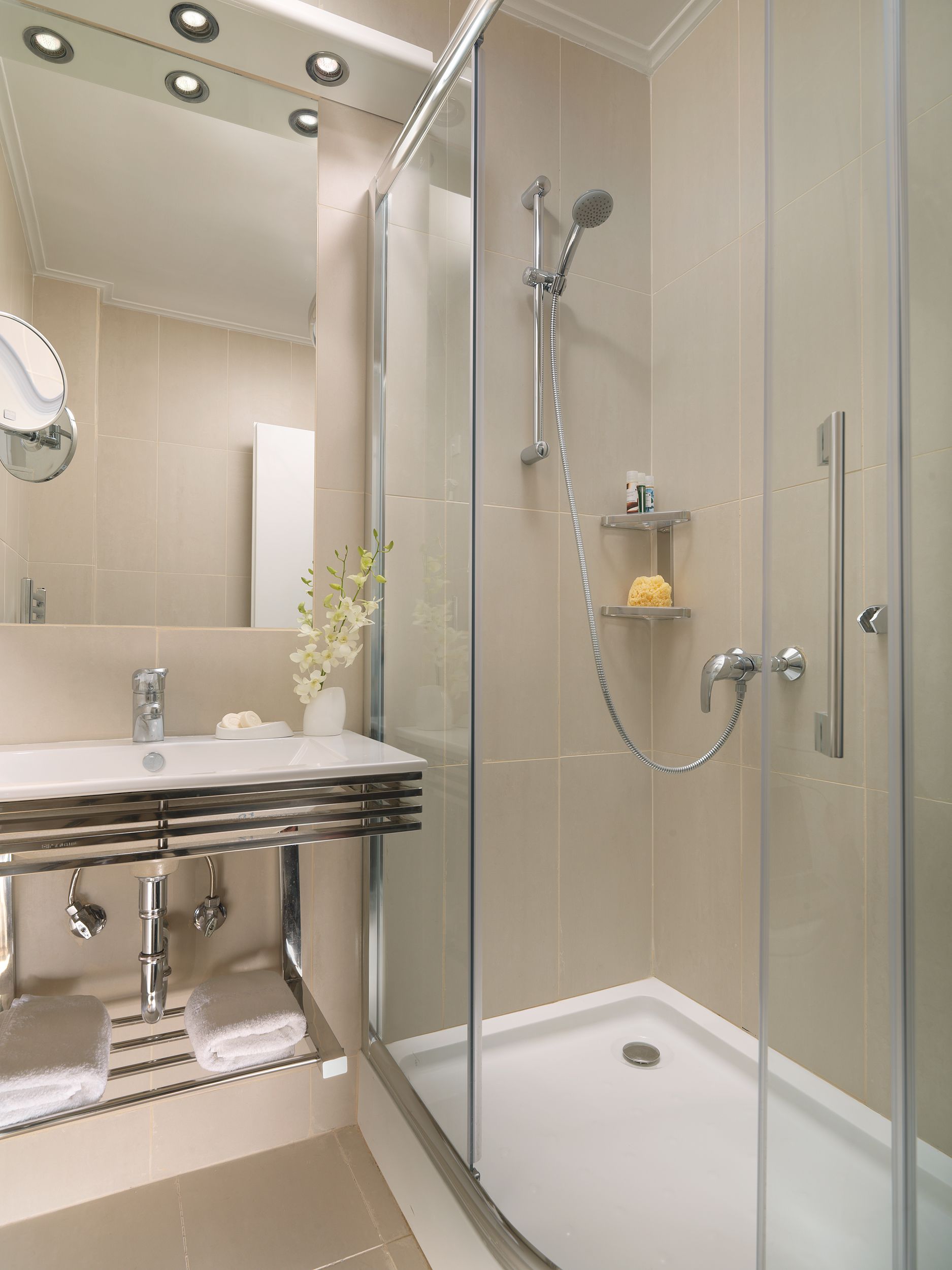 Photo - Blazer Suites Hotel