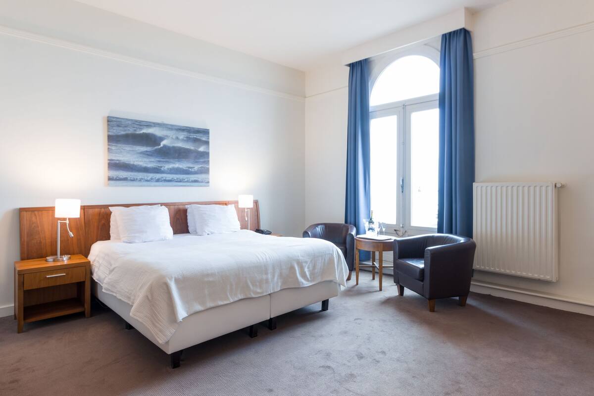 Superior Room, Terrace, Sea View | In-room safe, desk, iron/ironing board (on request), WiFi (free)
