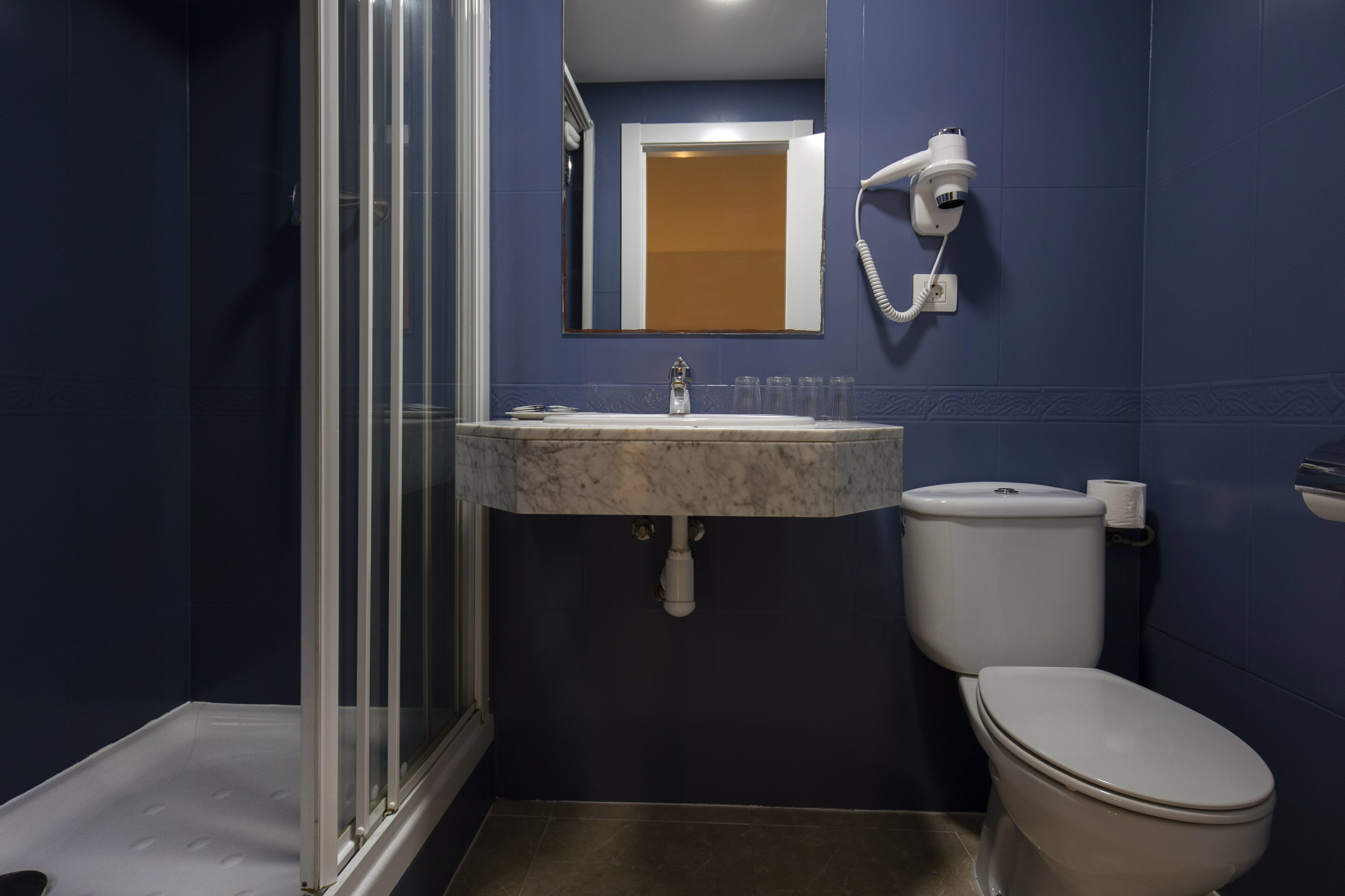 Photo - Yomo Hostal BCN Port