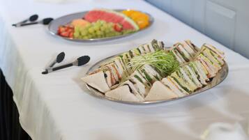 Breakfast, lunch and dinner served