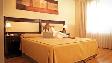 Ropa de cama de alta calidad, cubrecamas y colchones con pillow-top