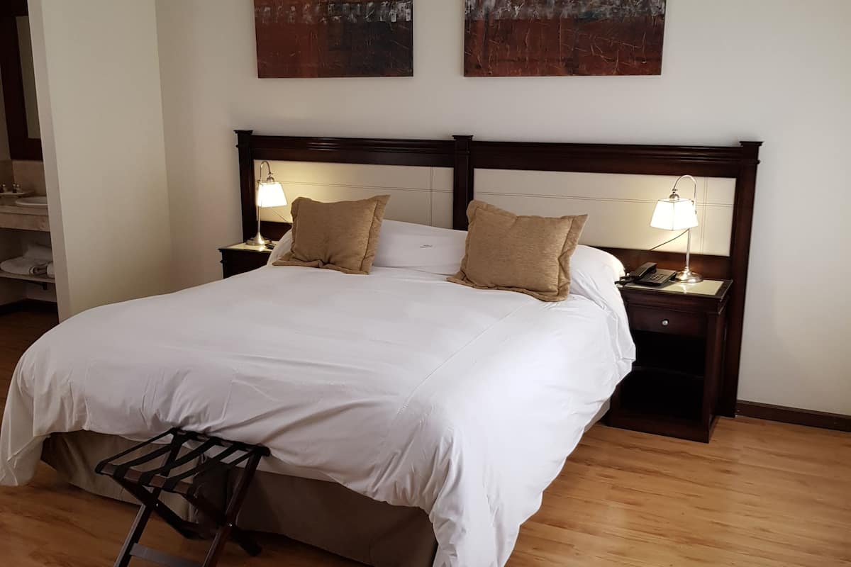 classic double or twin room | street view