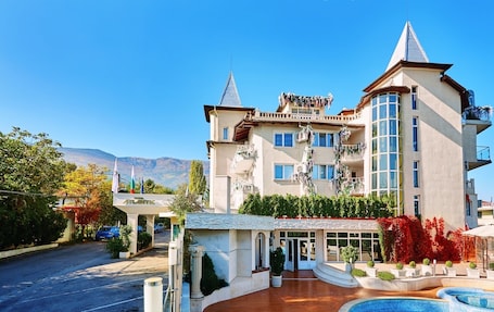 Exterior. Hotel Atlantic